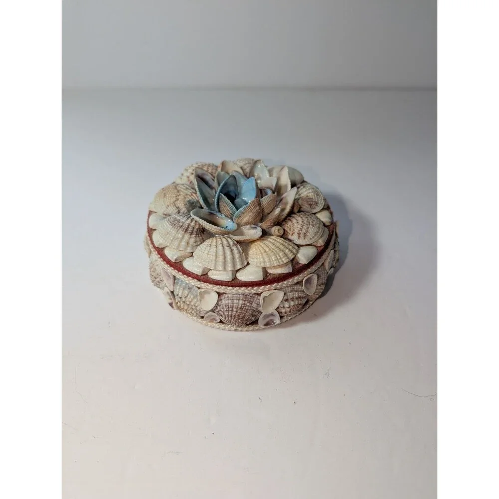 Vintage Puerto Rico Real Seashell Trinket Box Souvenir Handmade Coastal Shells